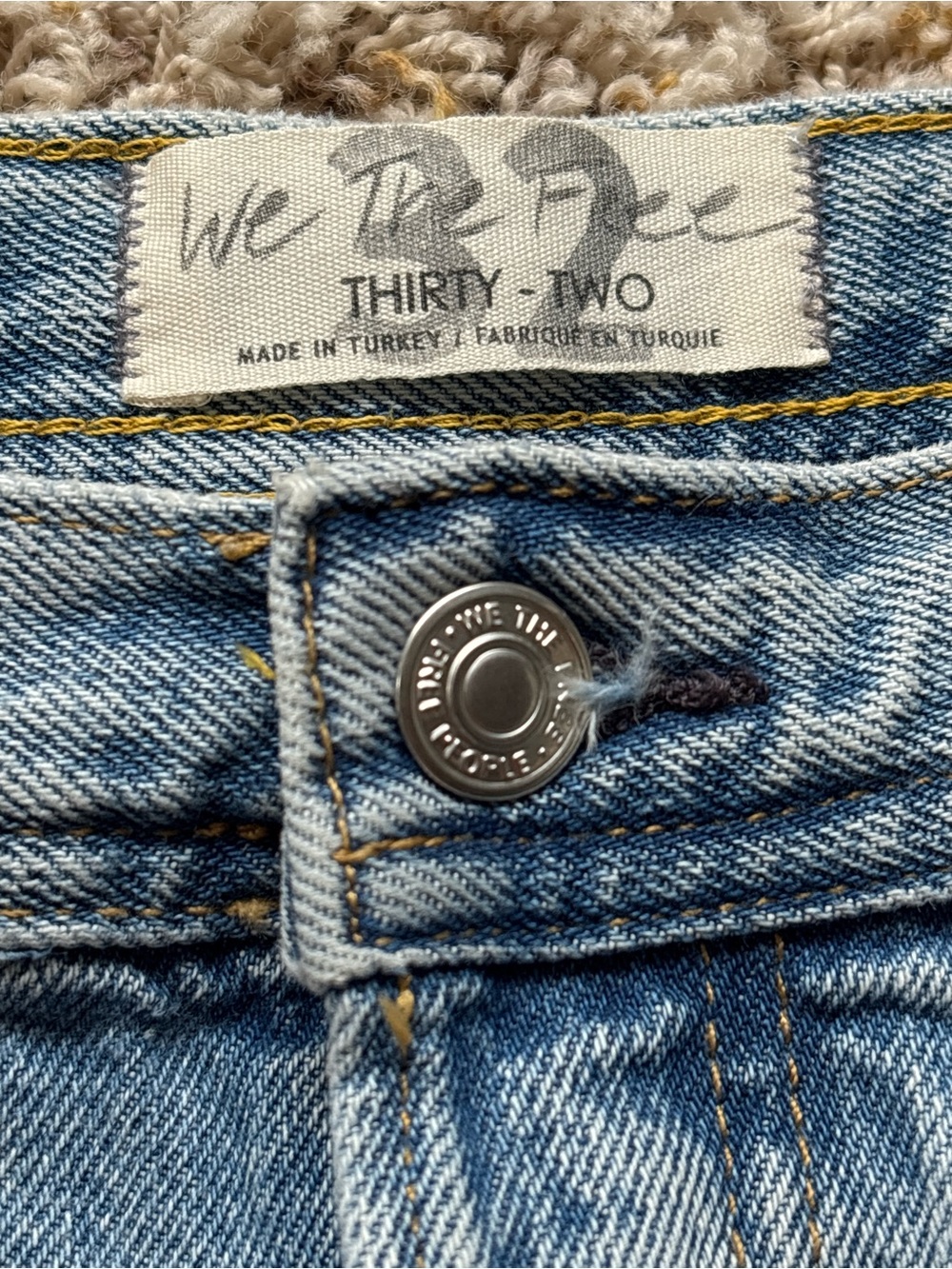 We The Free Free People Maggie Super Shredded Destroyed Light Blue Jeans Sz 32 - Picture 6 of 12